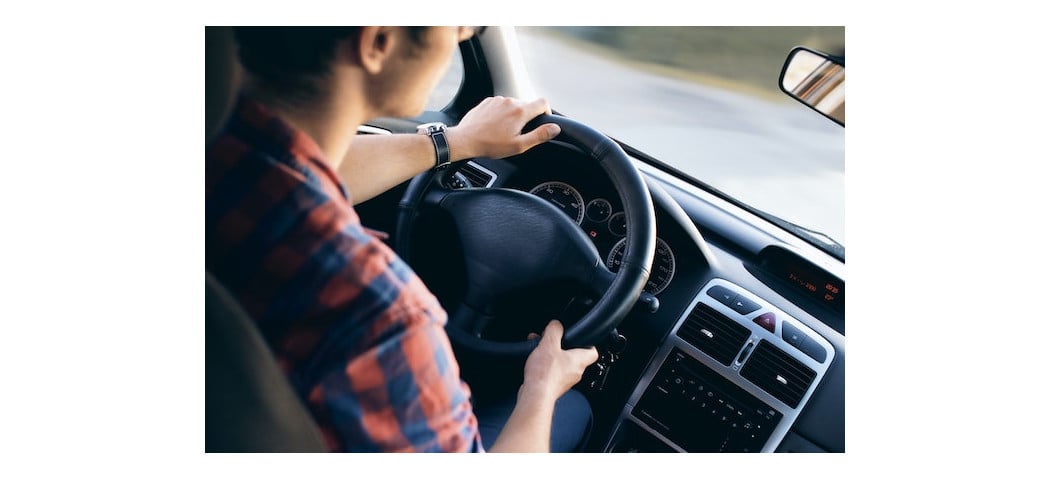 Co musisz wiedzieć przed zakupem GPS do auta?