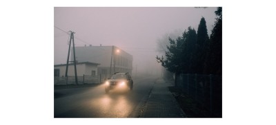 Światła przeciwmgielne - kiedy i jak używać przednich i tylnych świateł przeciwmgielnych?